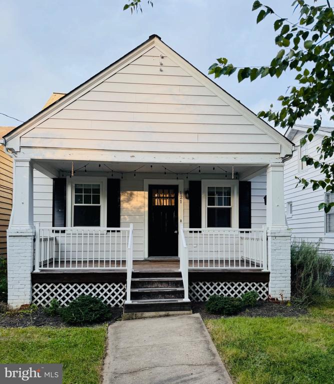 121 W 30TH STREET