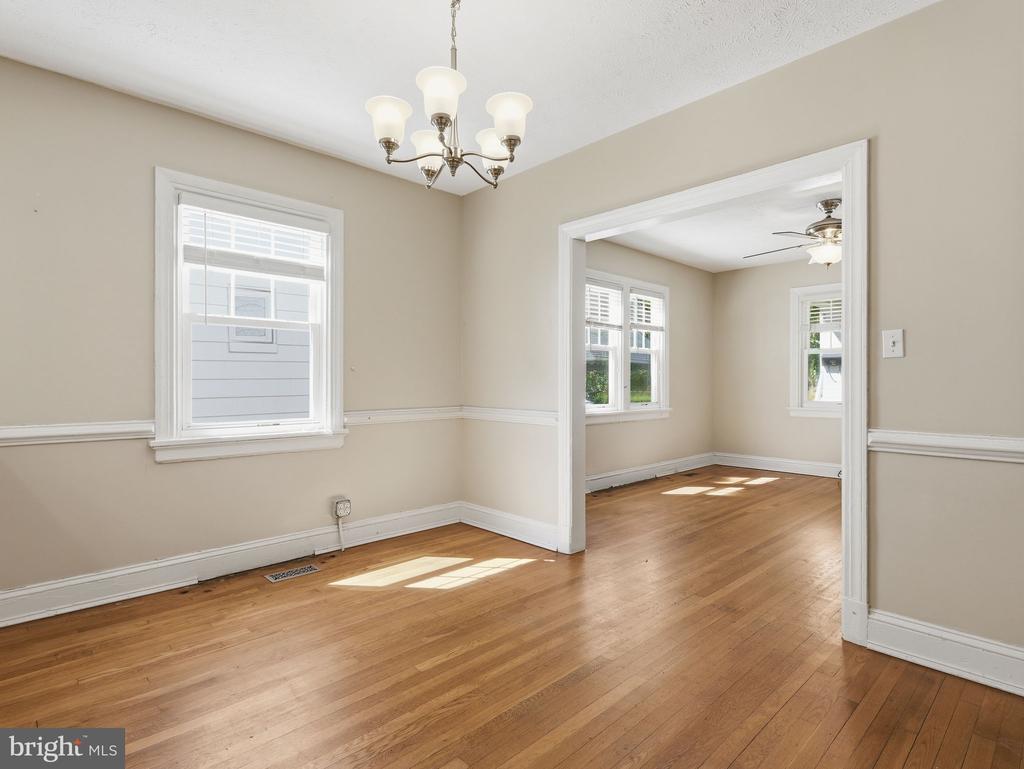 121 W 30TH STREET