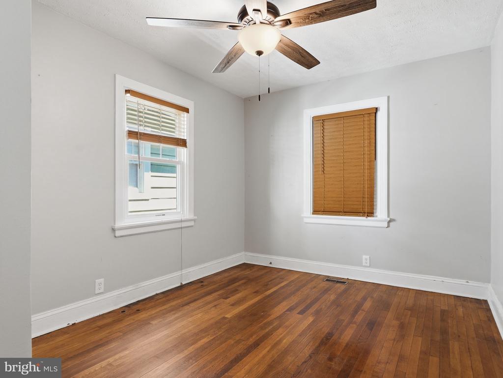 121 W 30TH STREET
