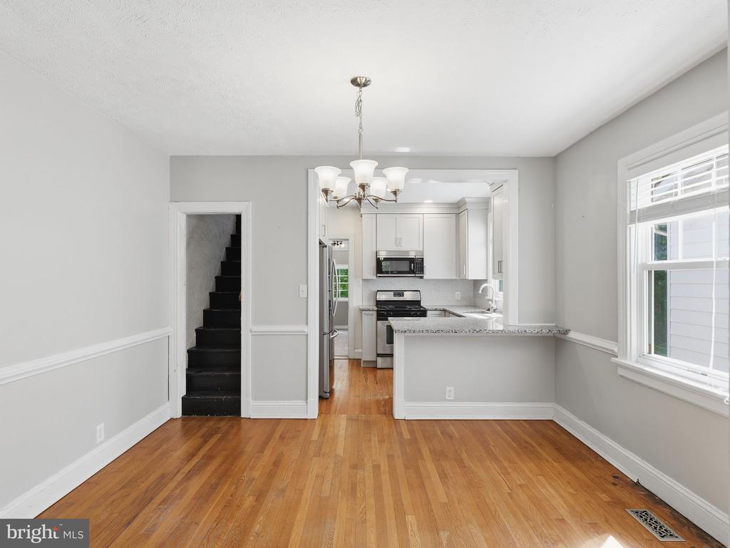 121 W 30TH STREET