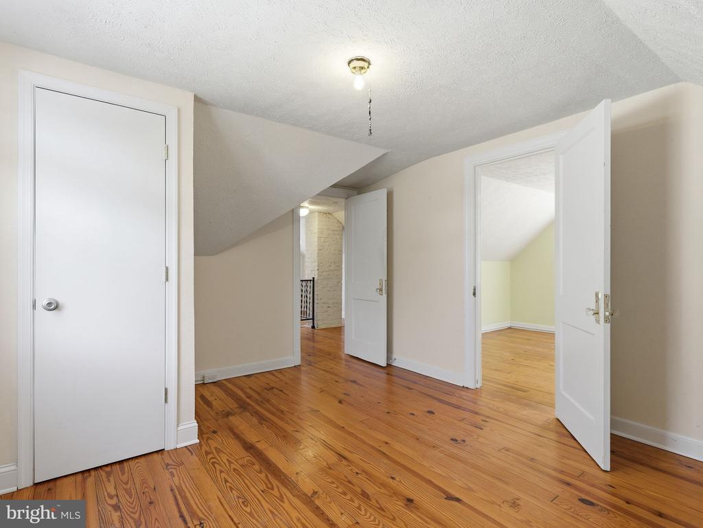 121 W 30TH STREET