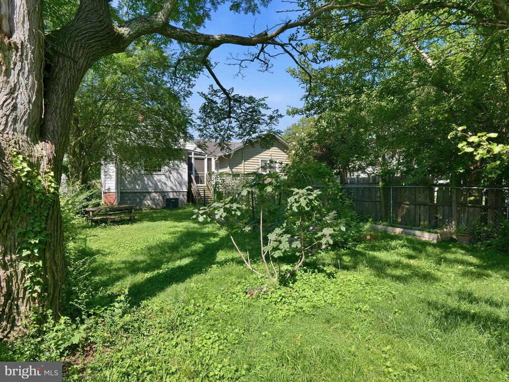 121 W 30TH STREET