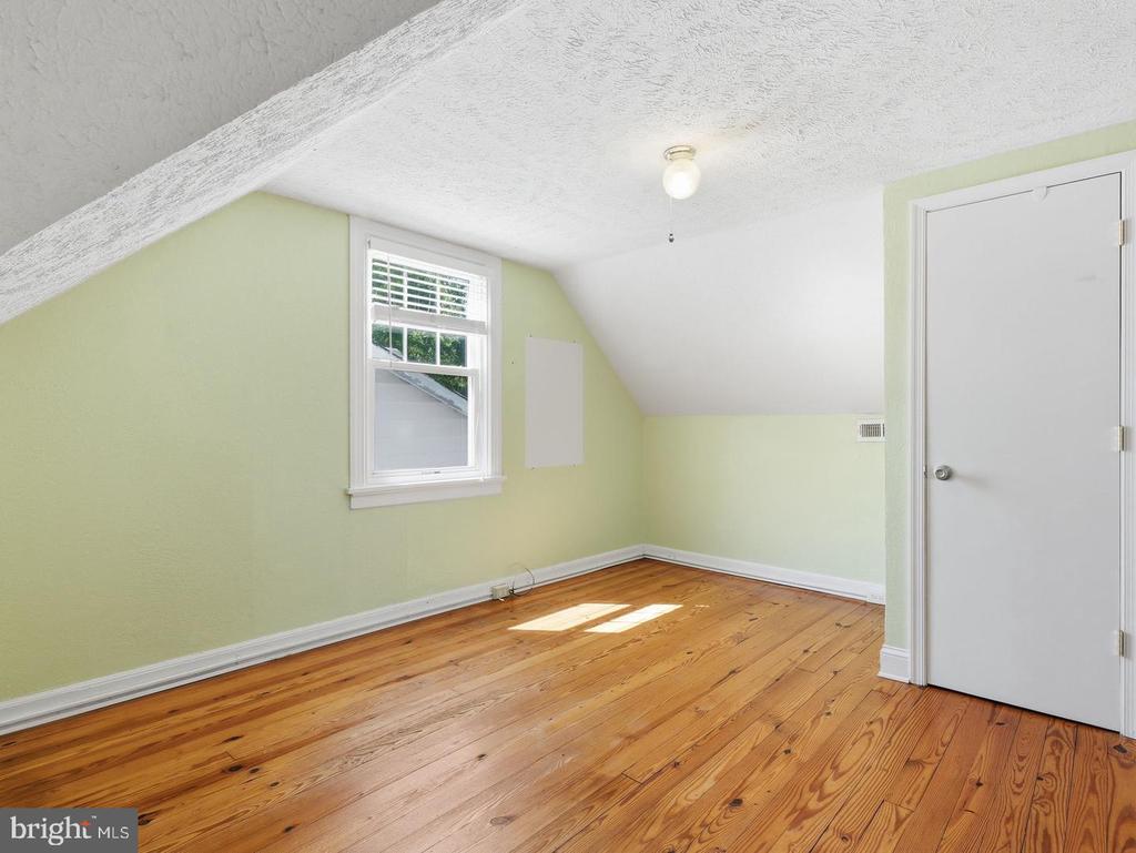 121 W 30TH STREET