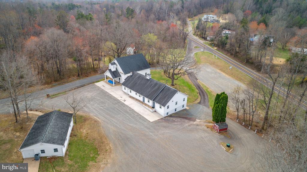 19 SCRABBLE ROAD