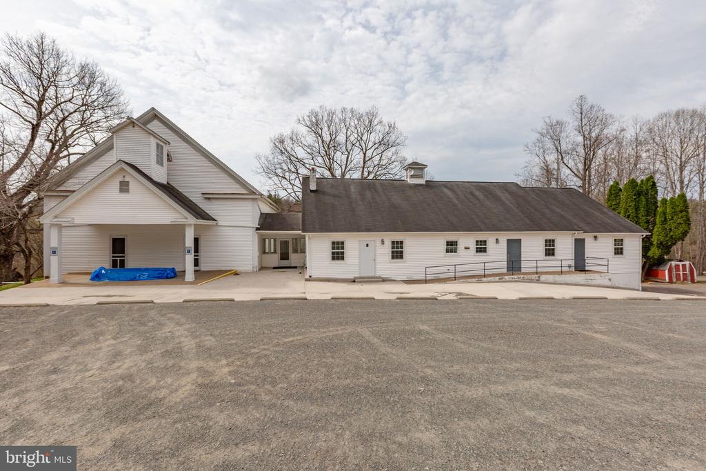 19 SCRABBLE ROAD