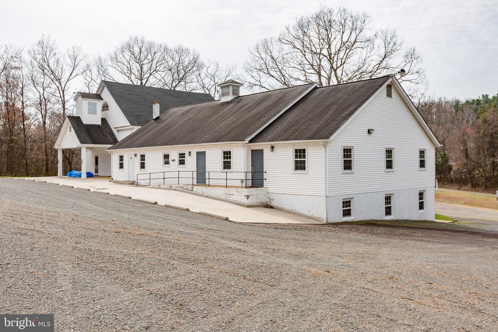 19 SCRABBLE ROAD