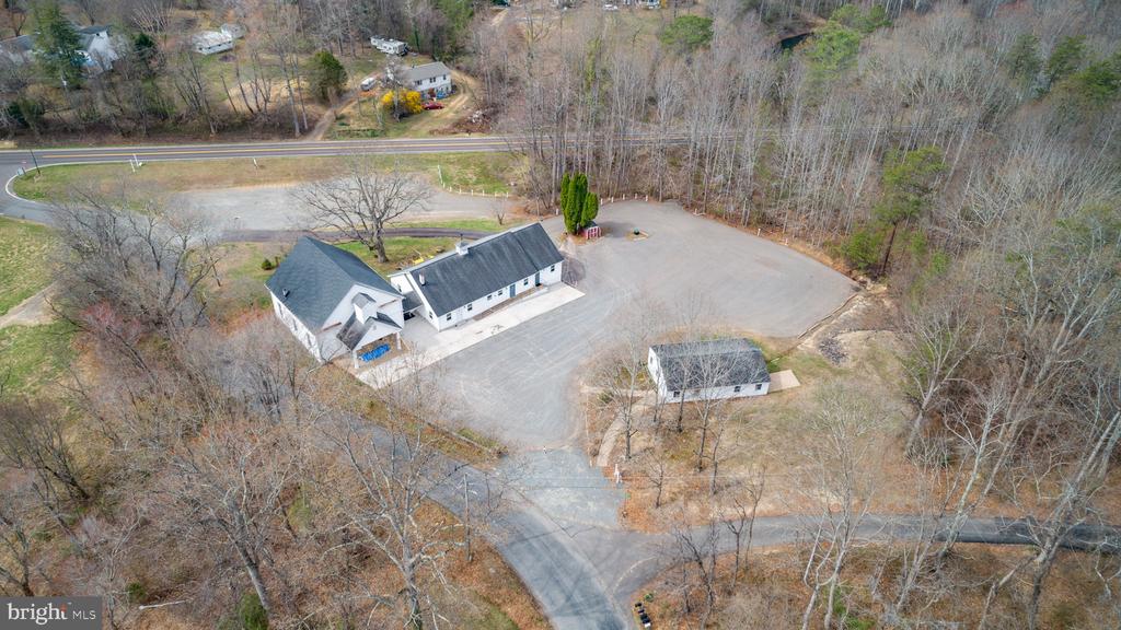 19 SCRABBLE ROAD