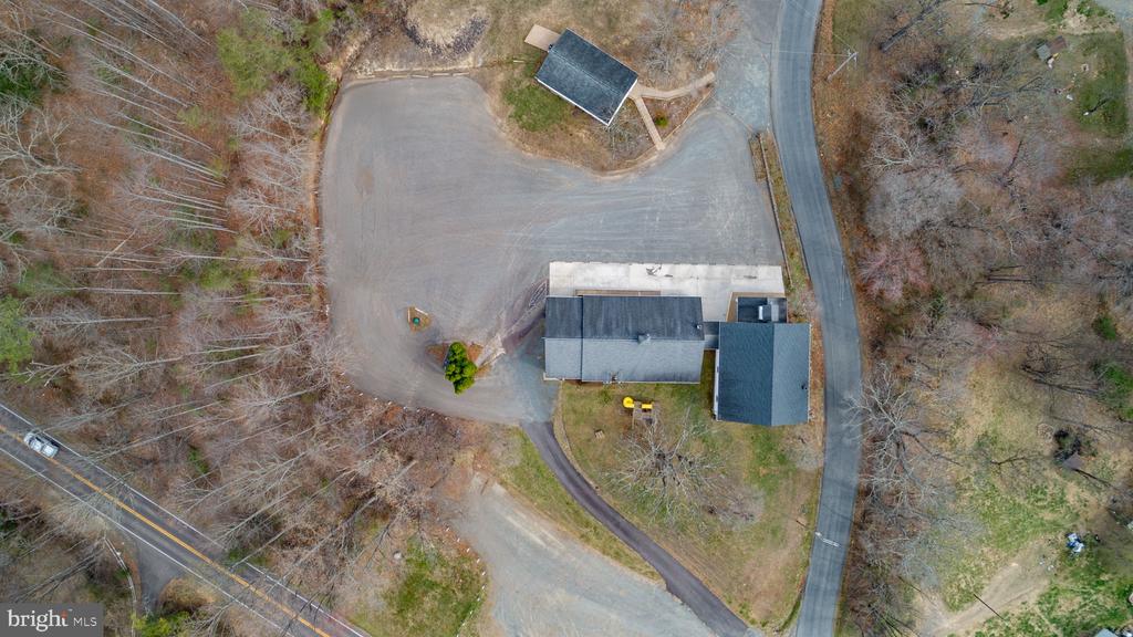 19 SCRABBLE ROAD