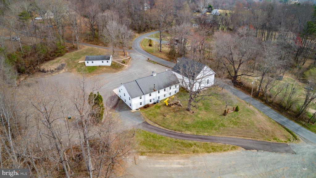 19 SCRABBLE ROAD