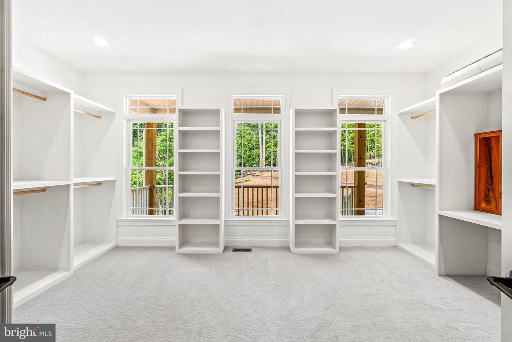 6001 COPPER MILL DRIVE