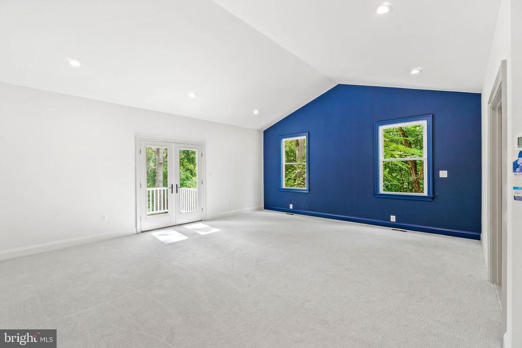 6001 COPPER MILL DRIVE