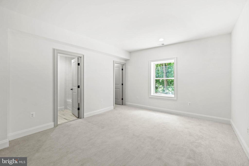 6001 COPPER MILL DRIVE