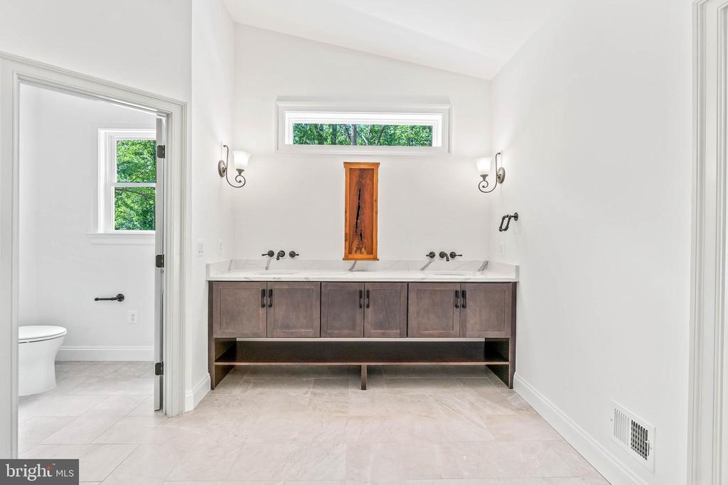 6001 COPPER MILL DRIVE