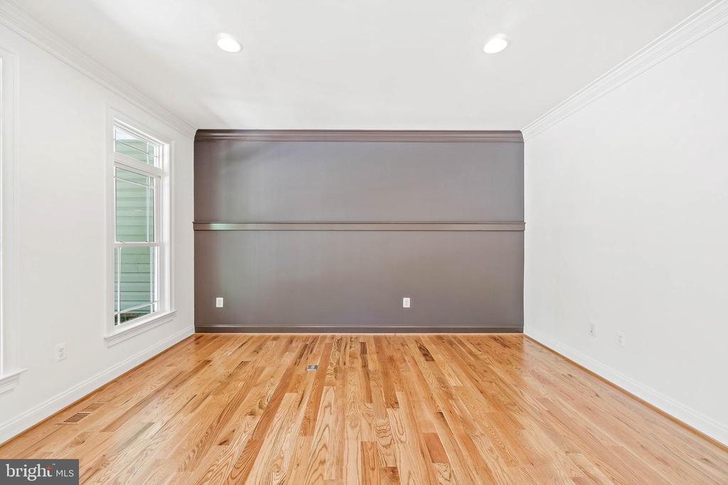 6001 COPPER MILL DRIVE