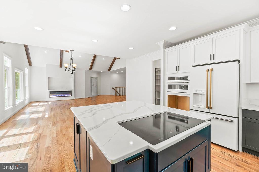 6001 COPPER MILL DRIVE
