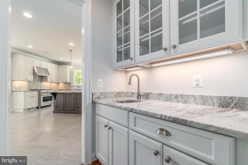 6003 COPPER MILL DRIVE