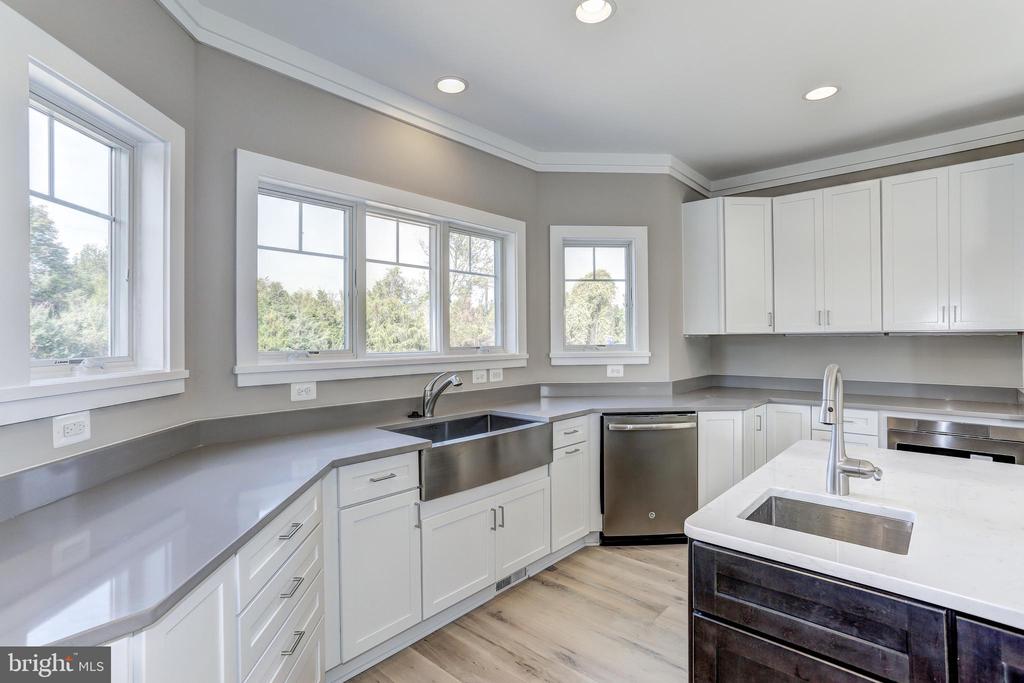 5910 COPPER MILL DRIVE