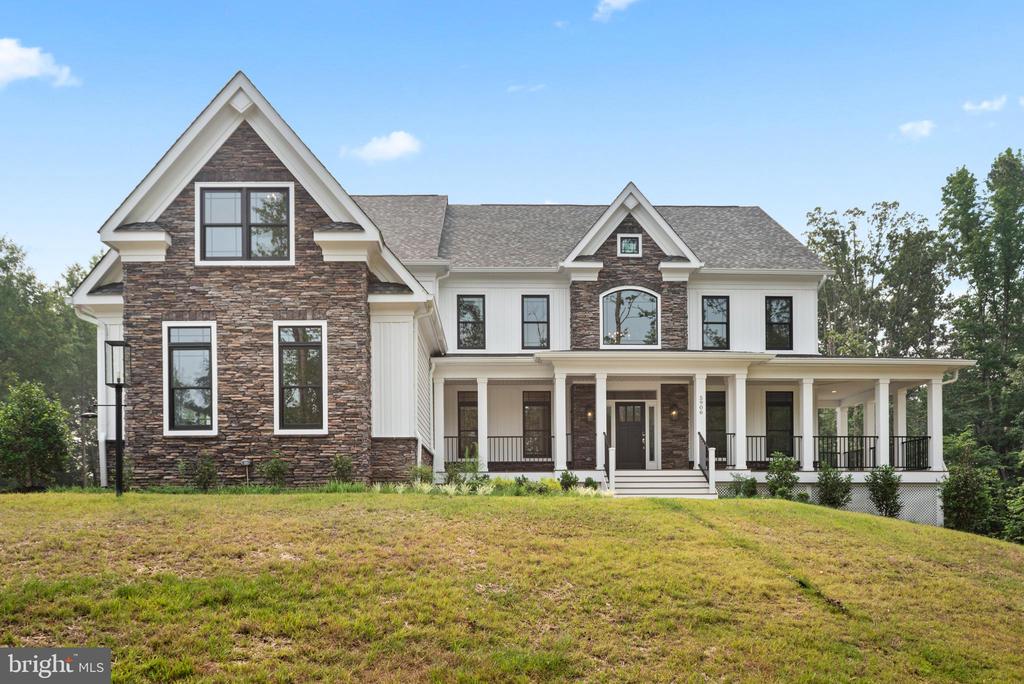 5906 COPPER MILL DRIVE