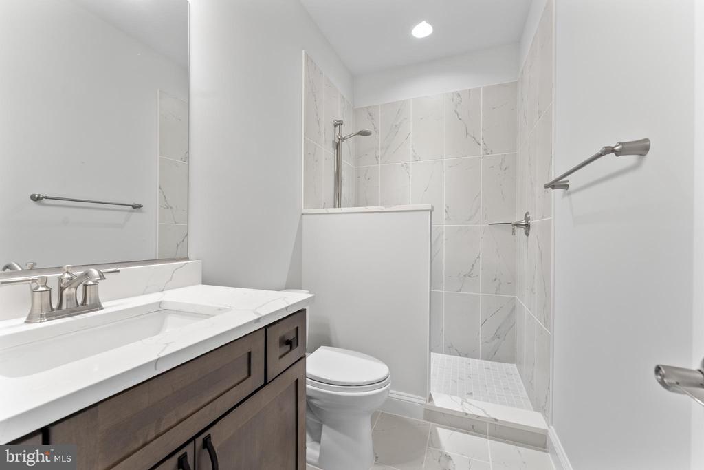 5906 COPPER MILL DRIVE