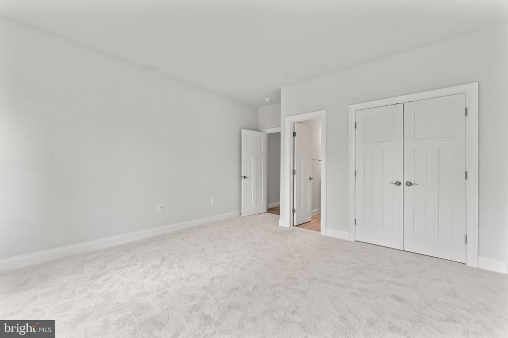 5906 COPPER MILL DRIVE