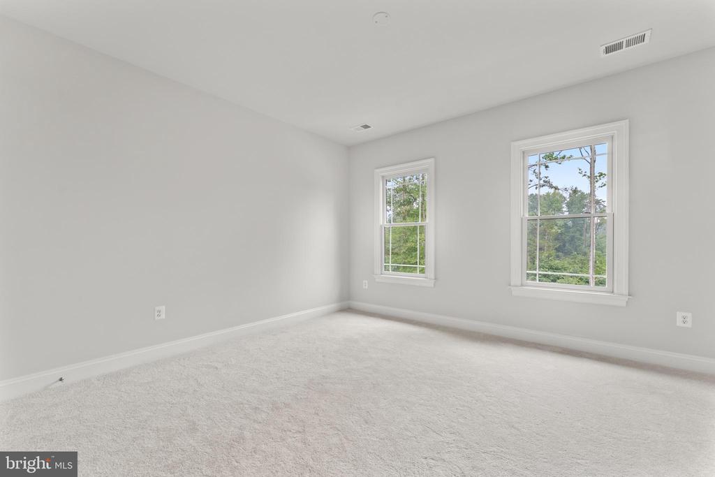 5906 COPPER MILL DRIVE