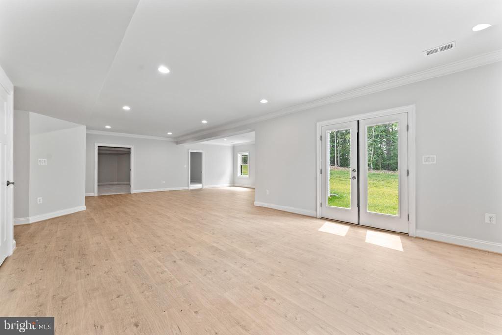 5906 COPPER MILL DRIVE