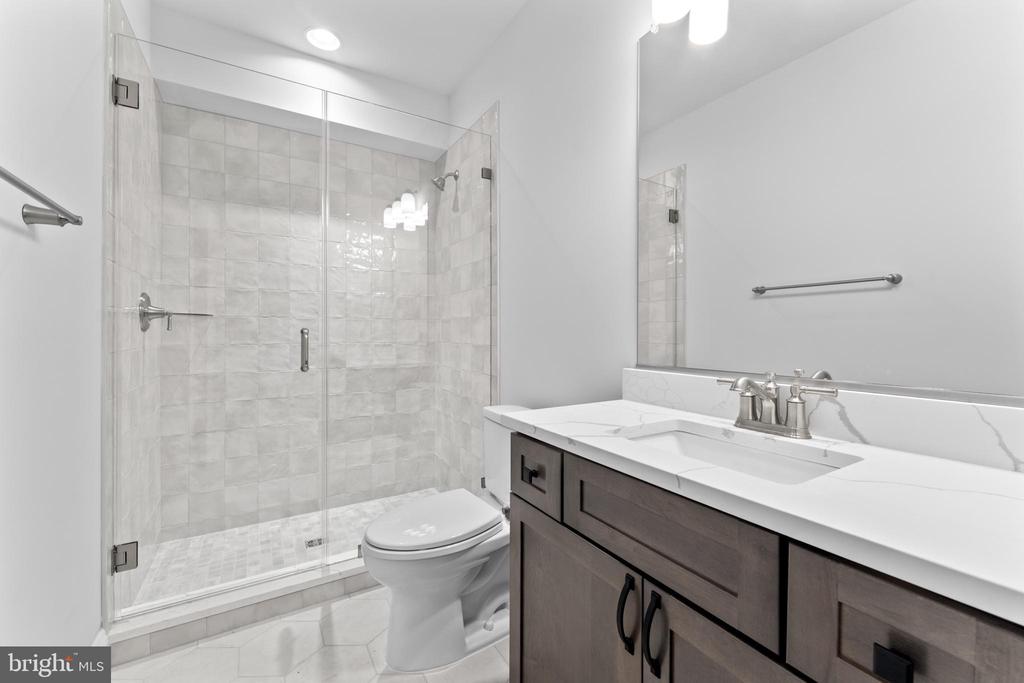 5906 COPPER MILL DRIVE