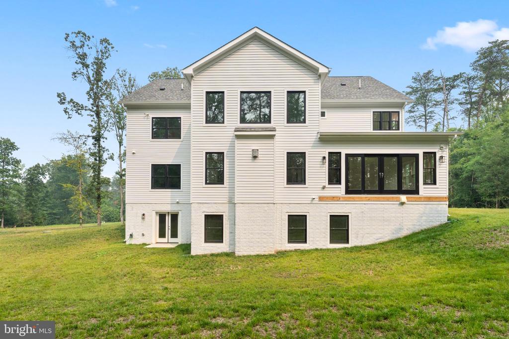 5906 COPPER MILL DRIVE