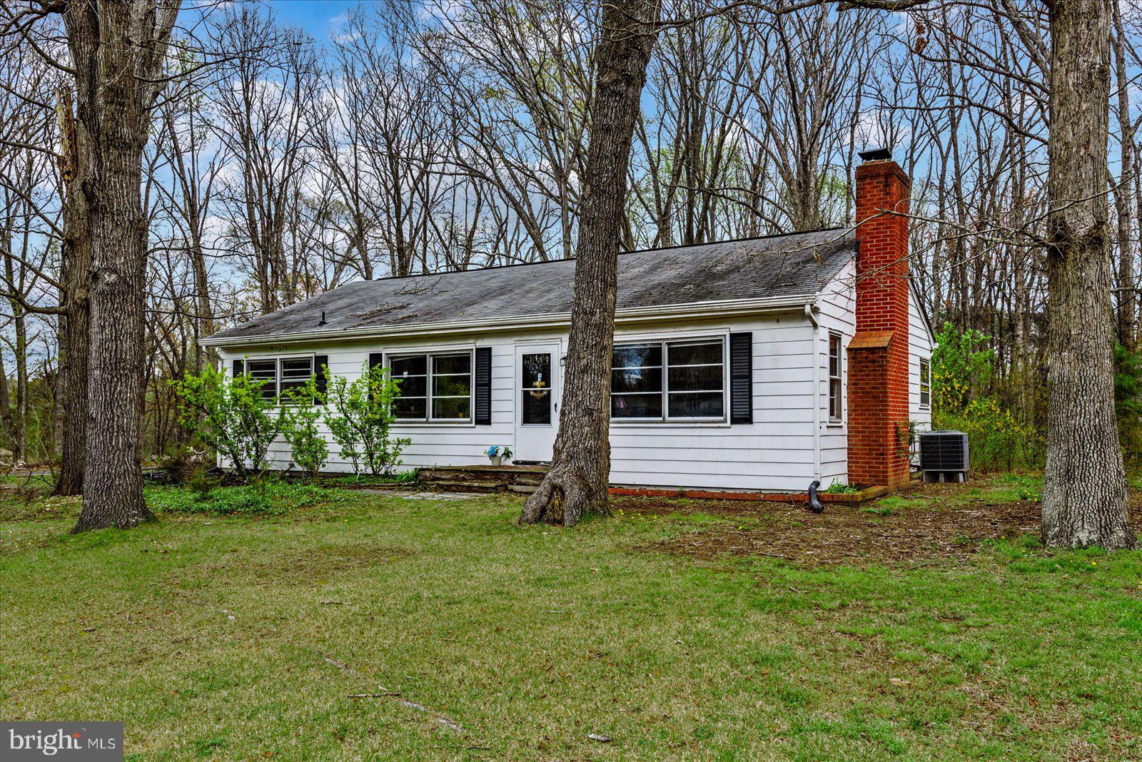 10809 ROLLINGWOOD DRIVE
