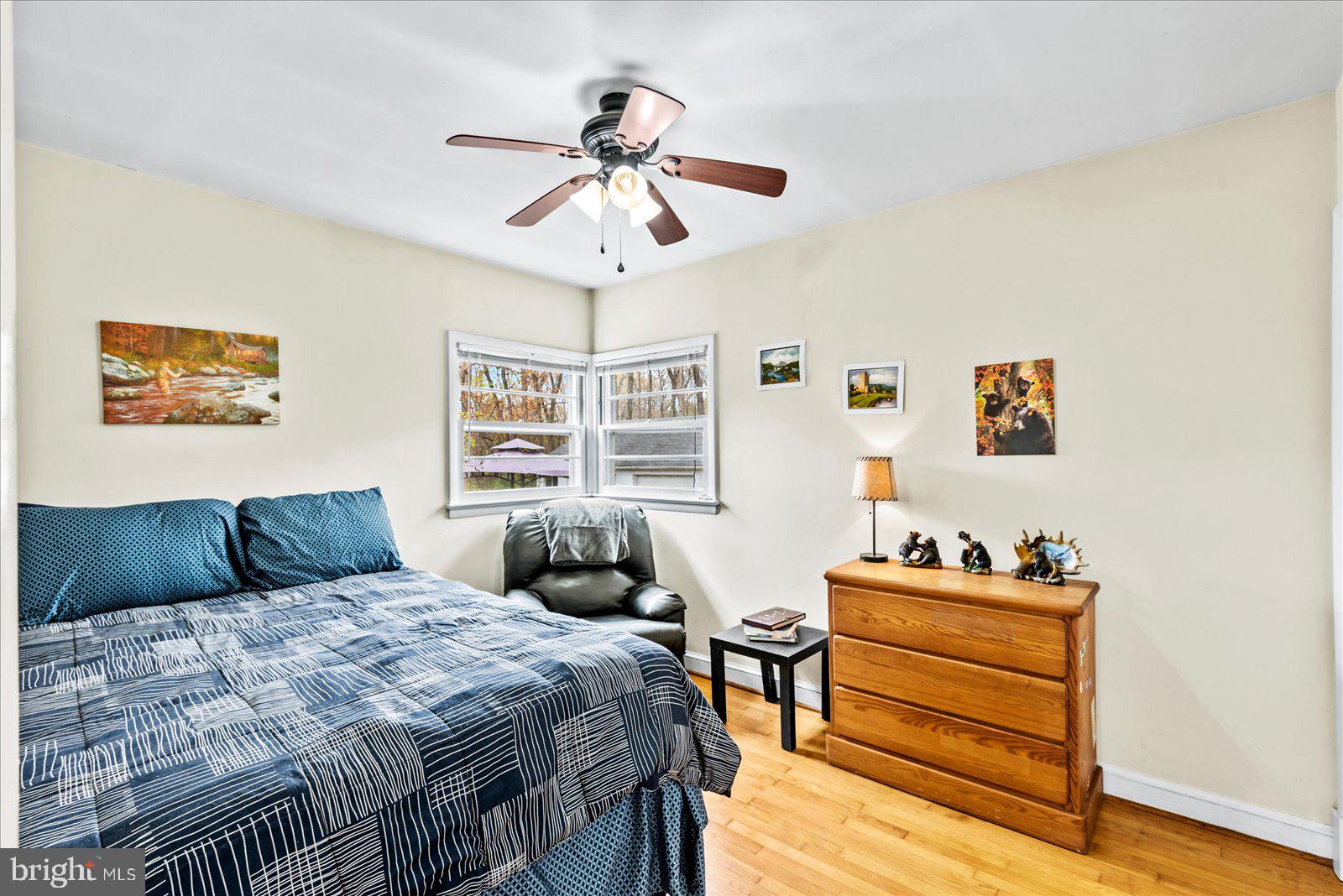 10809 ROLLINGWOOD DRIVE