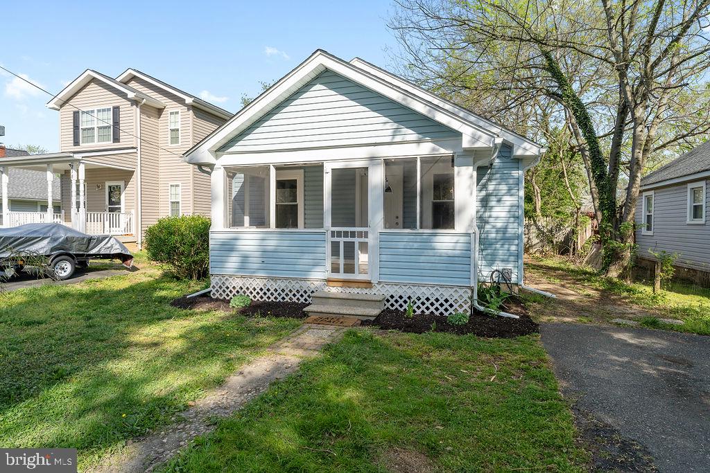 220 MANSFIELD STREET