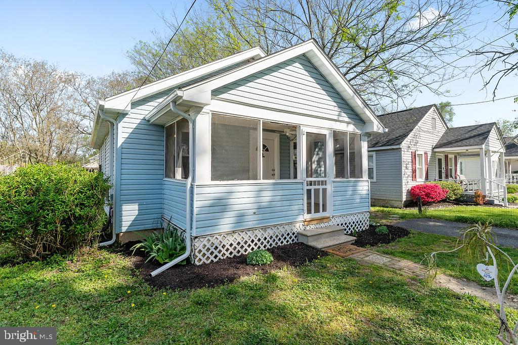 220 MANSFIELD STREET