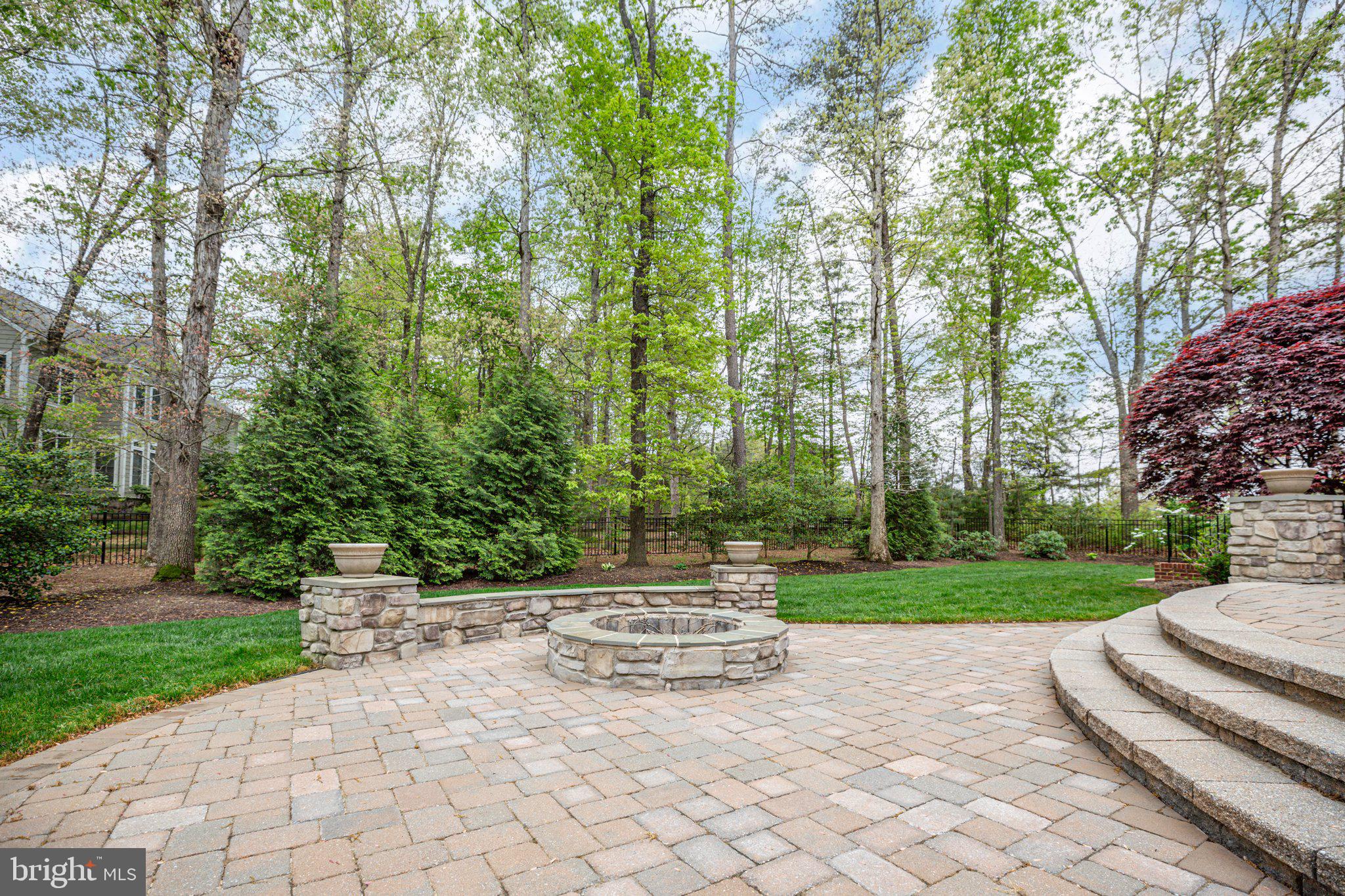 11422 BLUFFS RIDGE