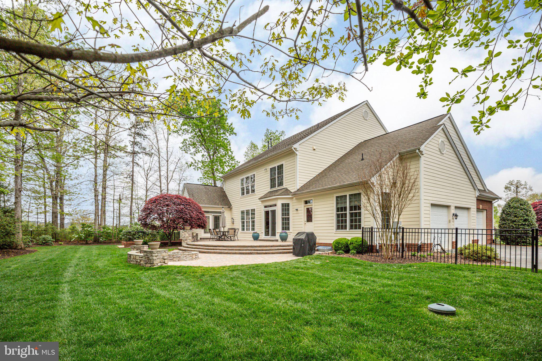 11422 BLUFFS RIDGE