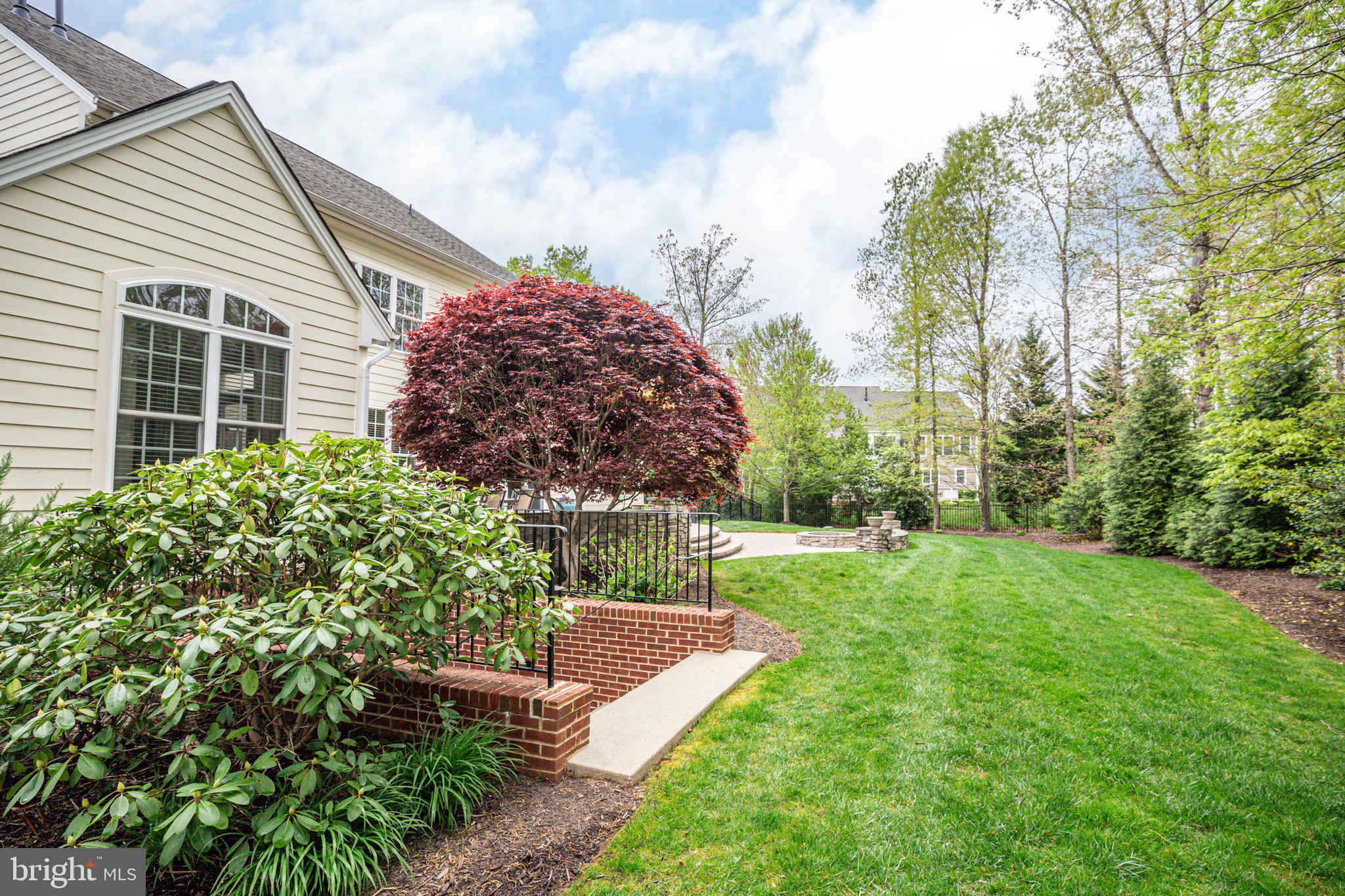 11422 BLUFFS RIDGE