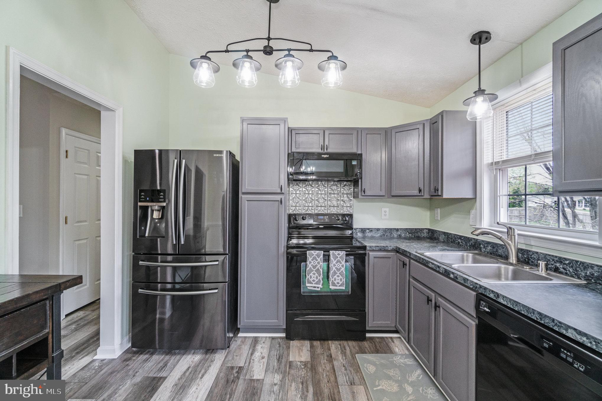 12016 FALCON RIDGE DRIVE