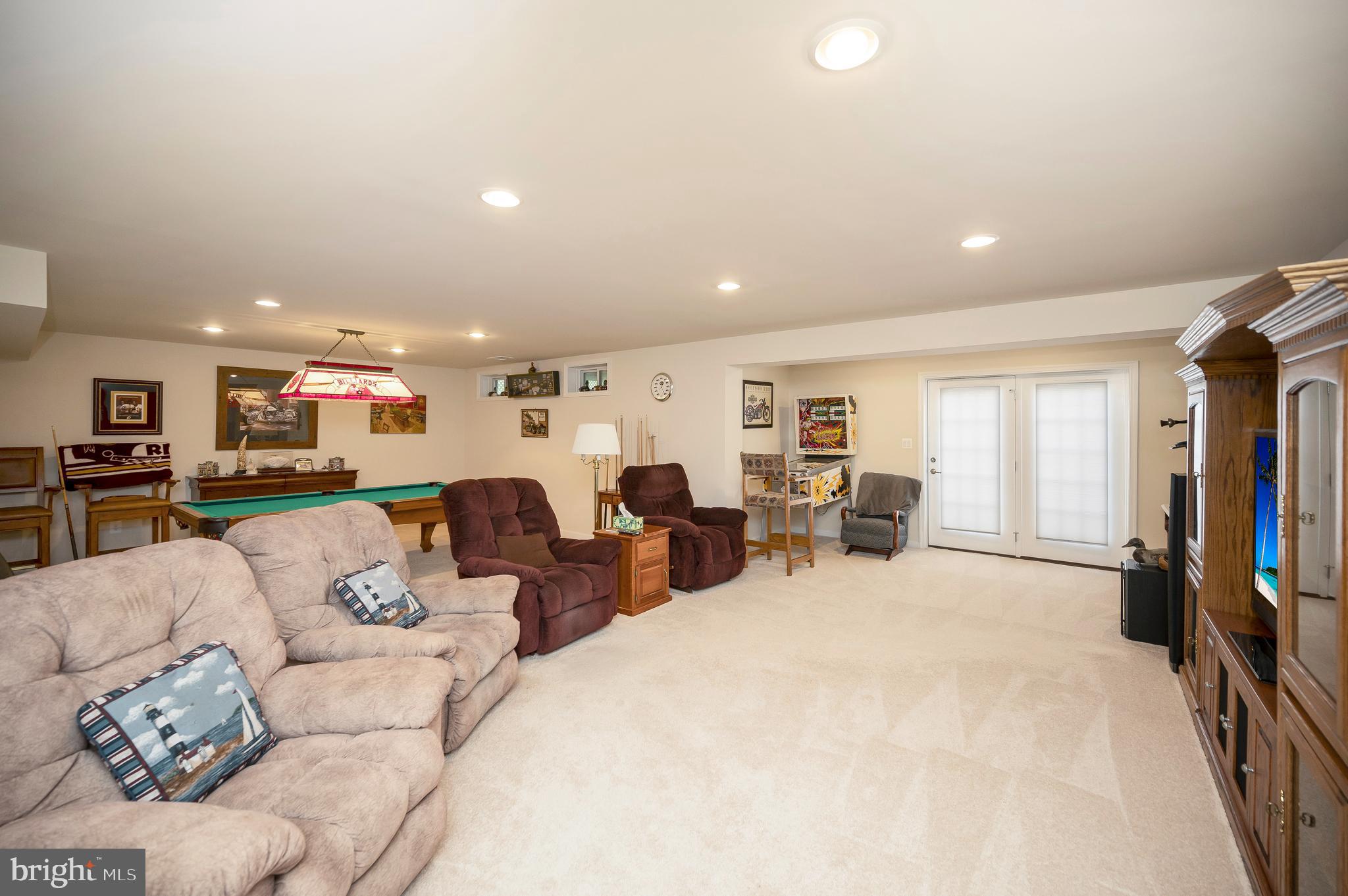 5928 S MILLS MANOR COURT