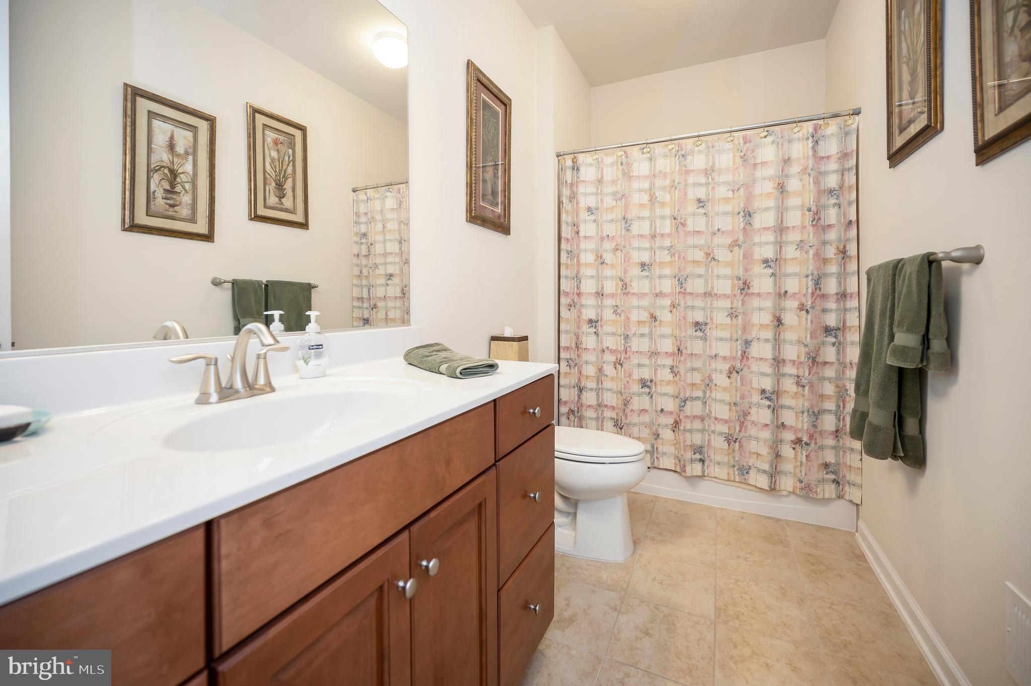 5928 S MILLS MANOR COURT