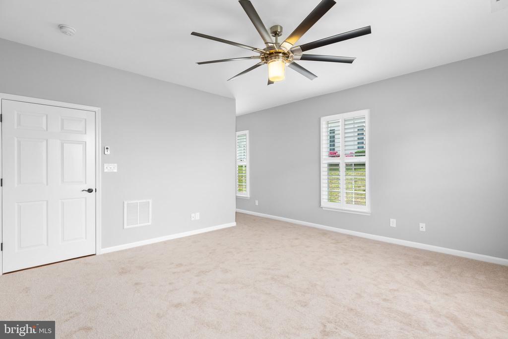 9410 FYVIE LANE
