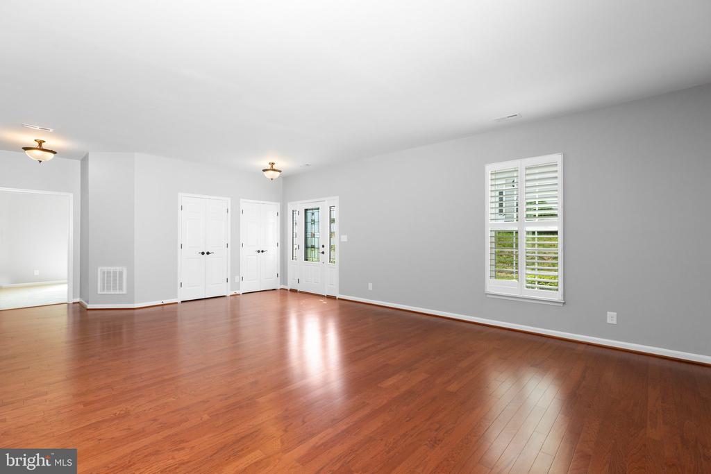 9410 FYVIE LANE