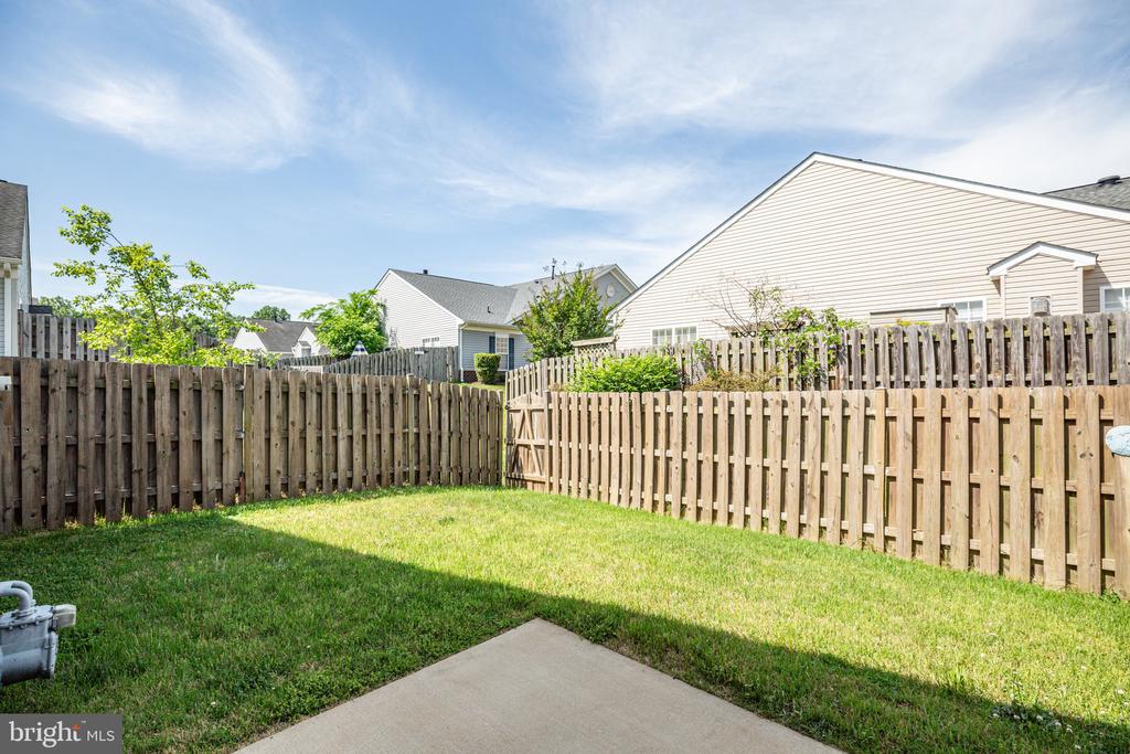9410 FYVIE LANE