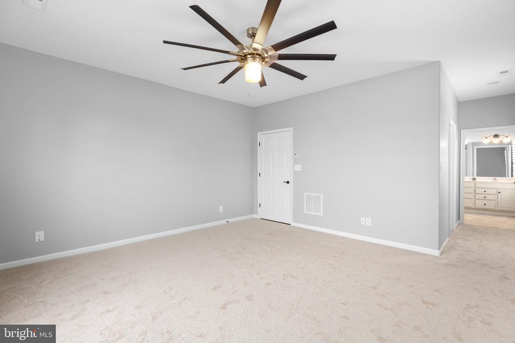 9410 FYVIE LANE