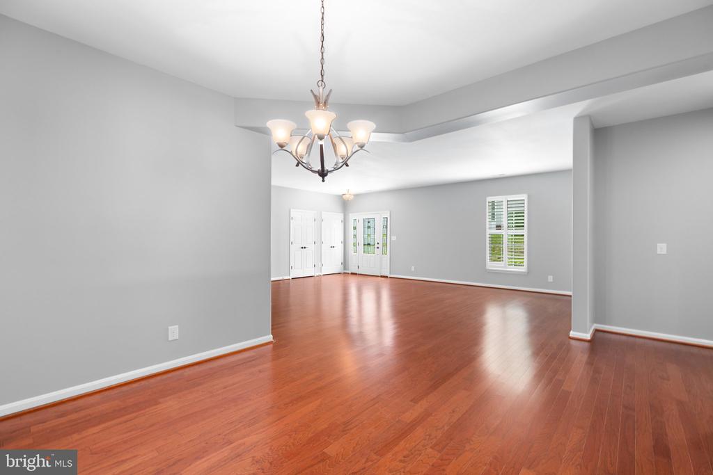 9410 FYVIE LANE