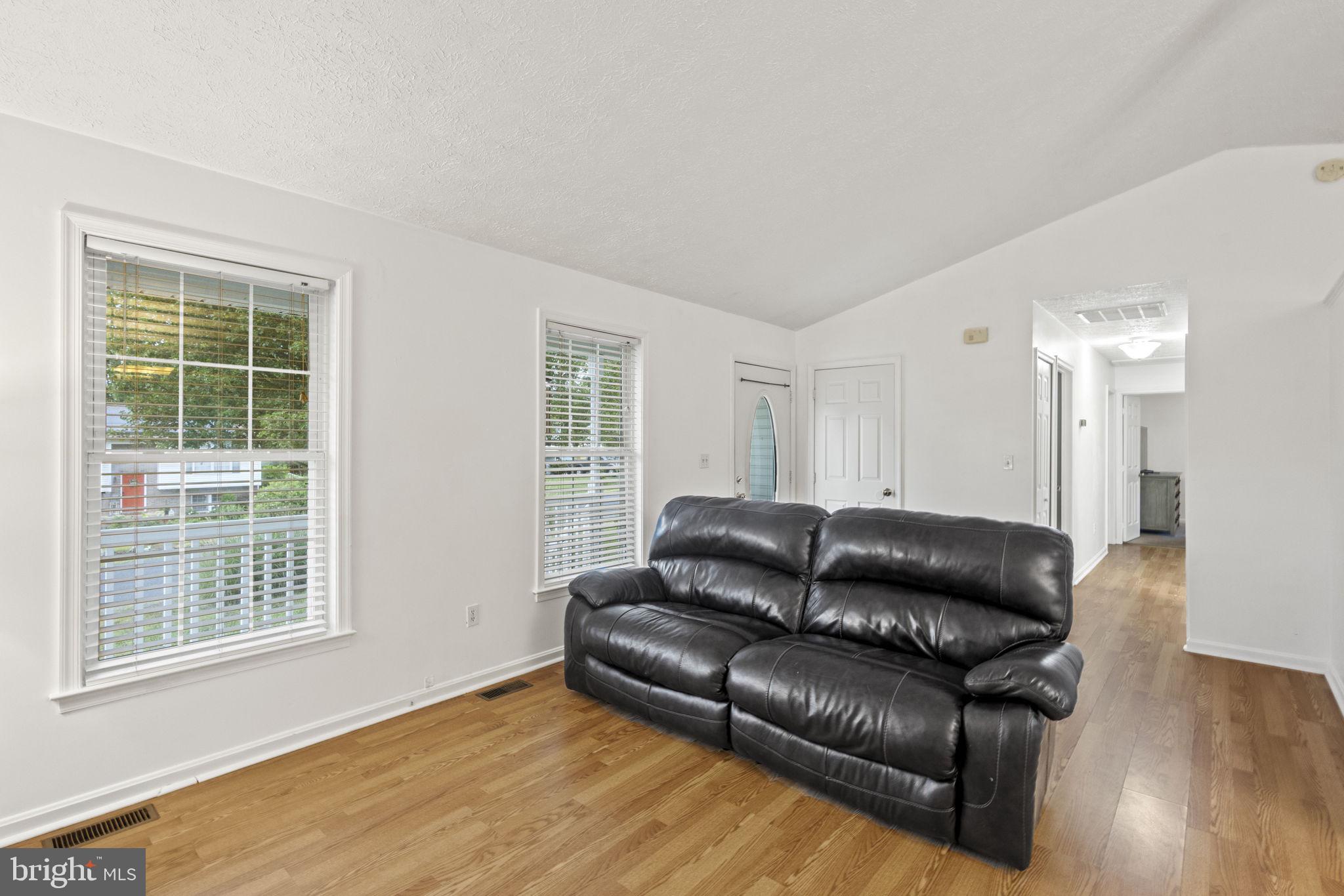 11813 HUNTING RIDGE DRIVE