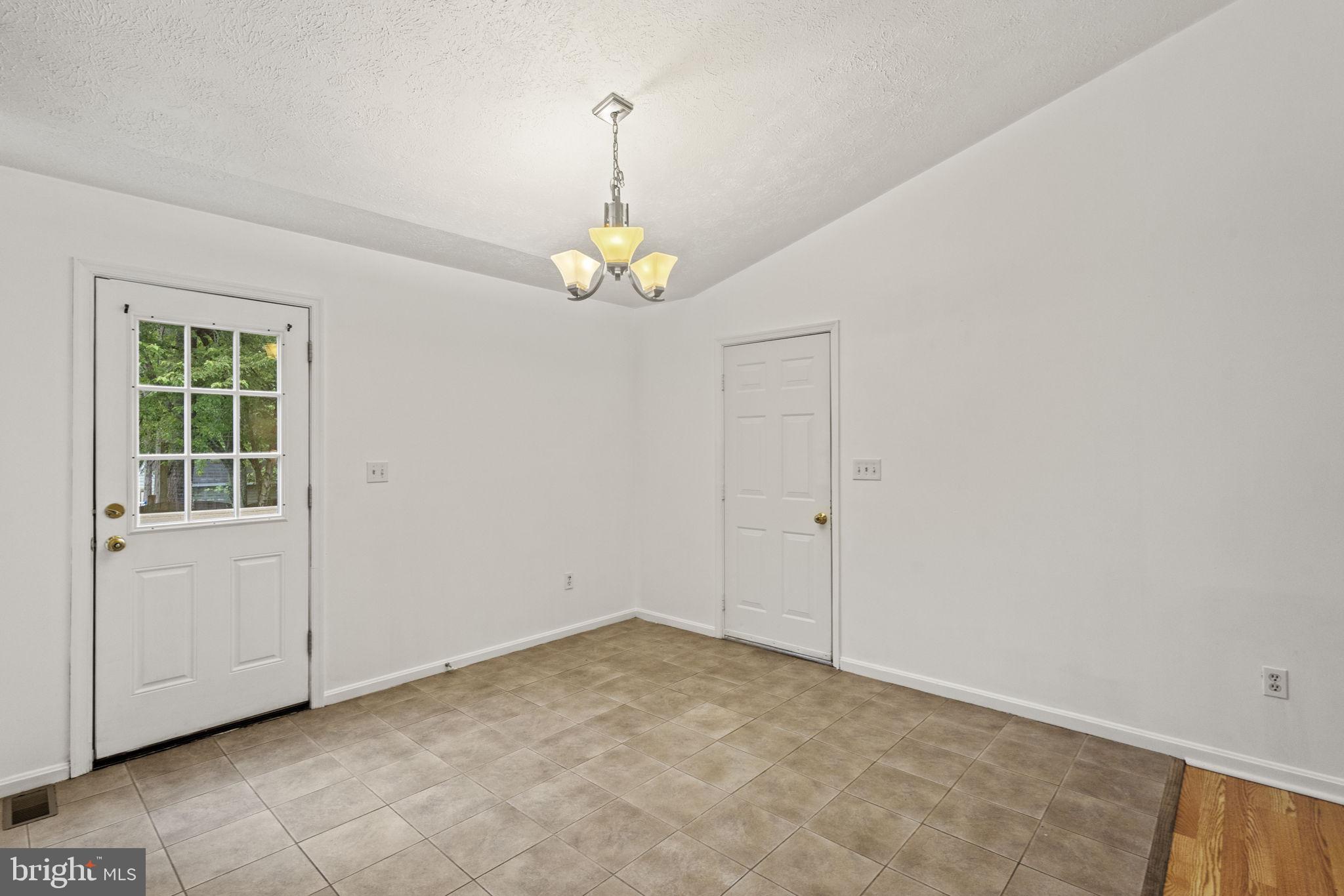 11813 HUNTING RIDGE DRIVE