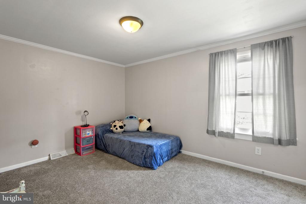 11708 CAMELOT WAY