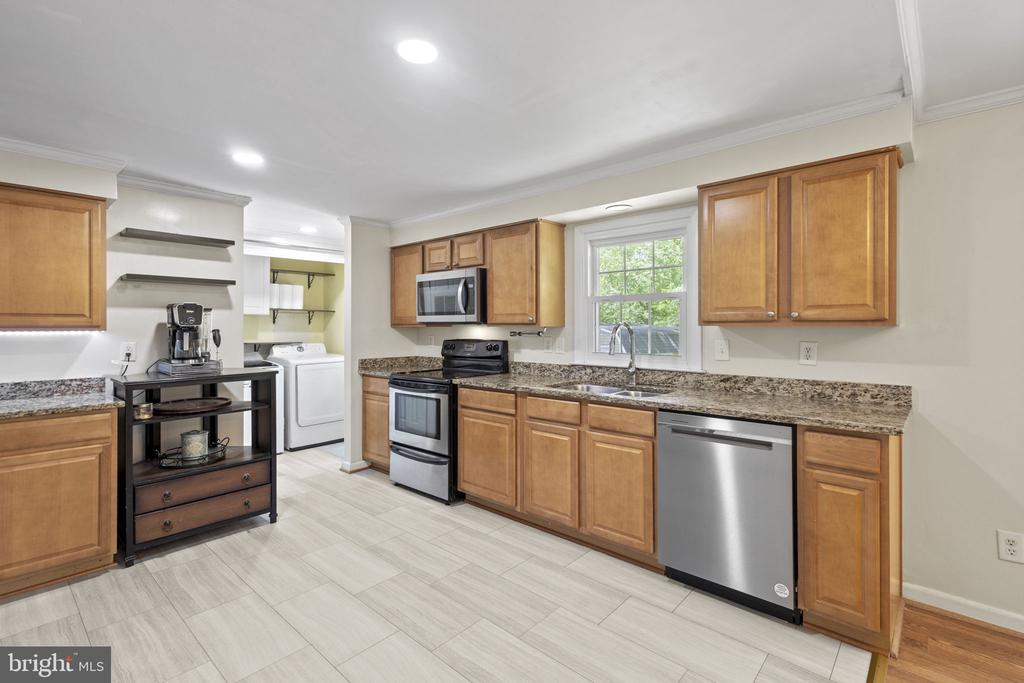 11708 CAMELOT WAY