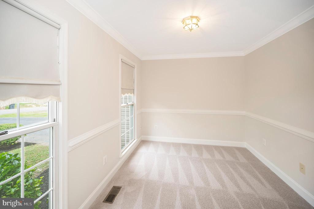 11302 BATH COURT