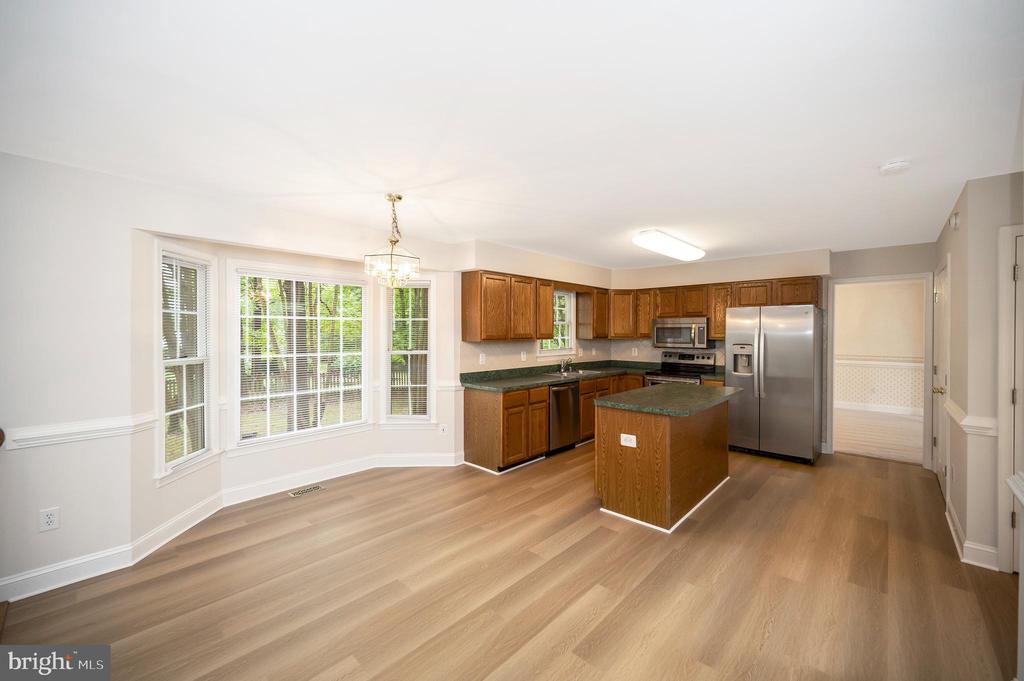 11302 BATH COURT