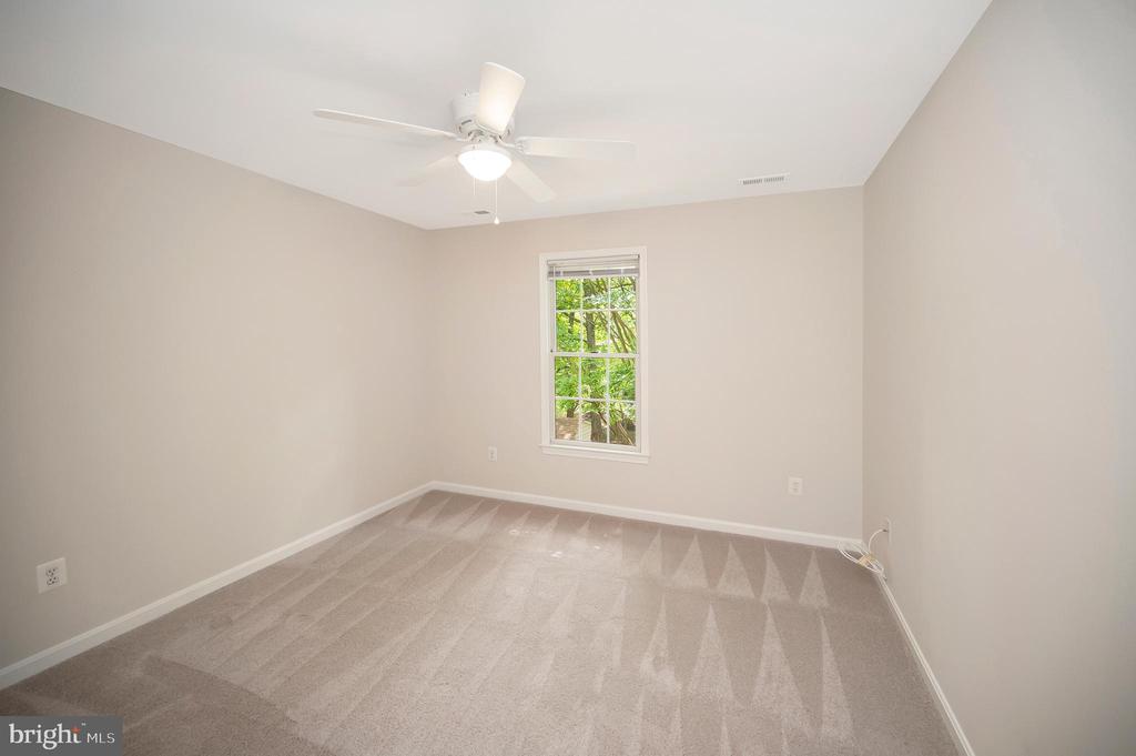 11302 BATH COURT